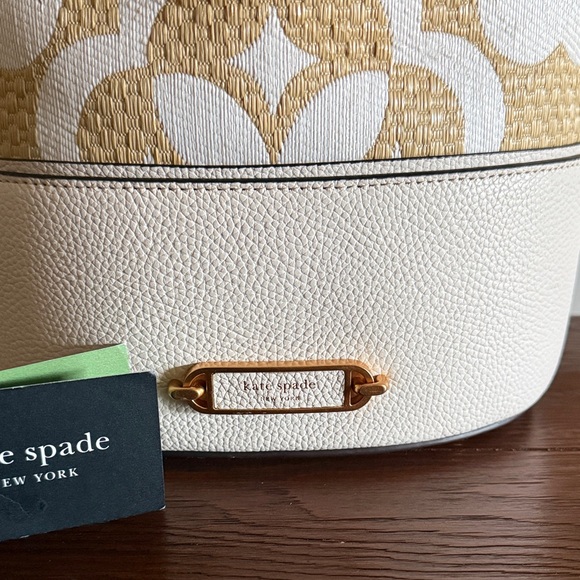 NWOT Kate Spade Leather Handbag - Picture 2 of 7